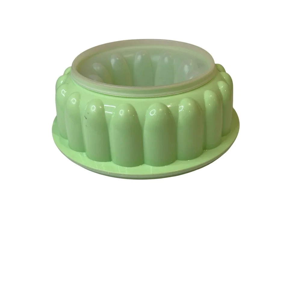 Vintage Tupperware Jello Mold Green Ring Mold with Lid 1970s Retro Kitchenware